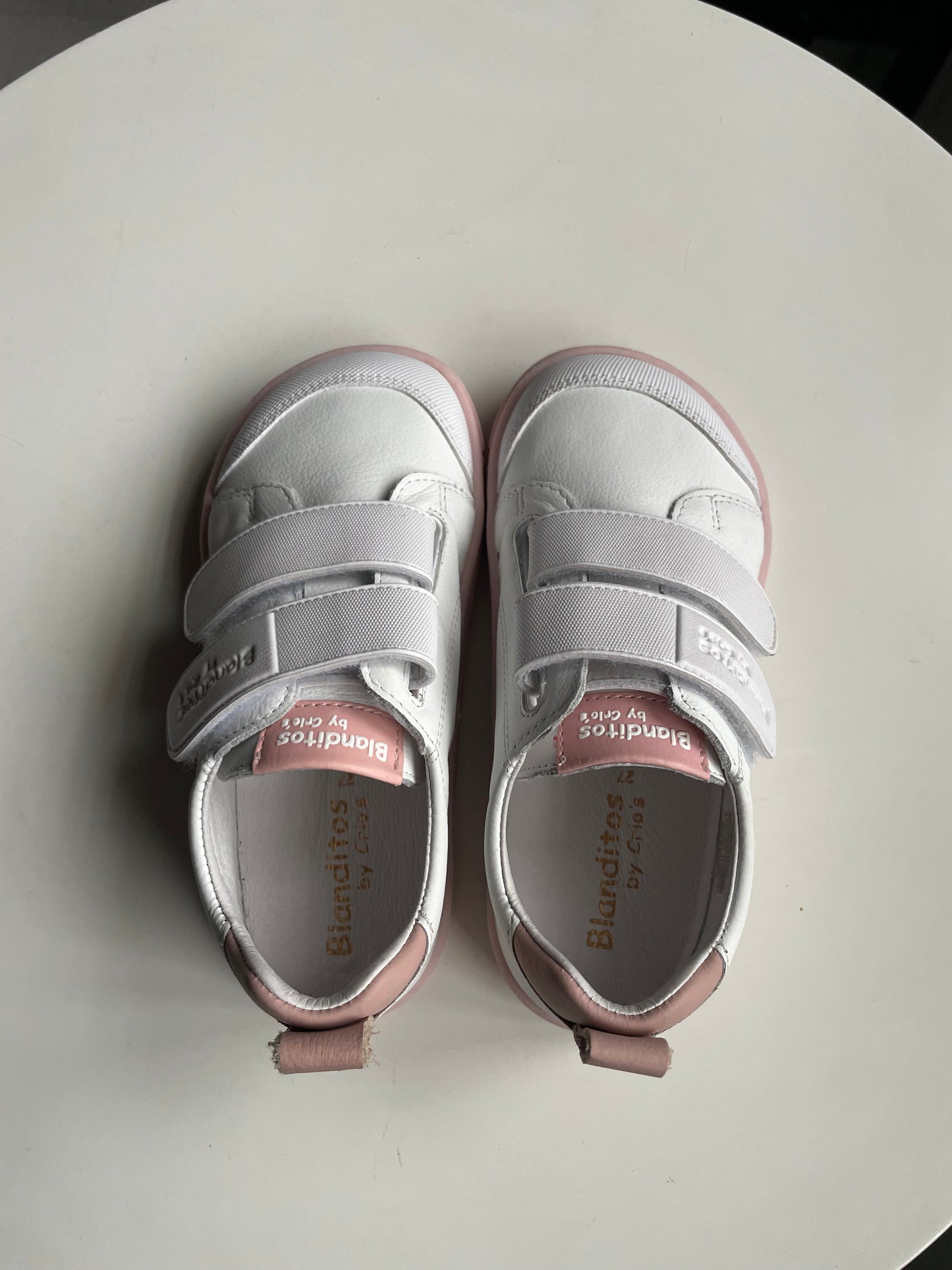 Deportivas respetuosas -Rio blanco-rosa - Blanditos