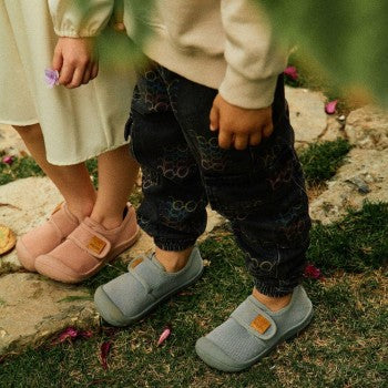 Calzado Barefoot Infantil ATTIPAS Skin Shoes Grey -