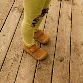 Calzado Barefoot Infantil ATTIPAS Skin Shoes Mustard -