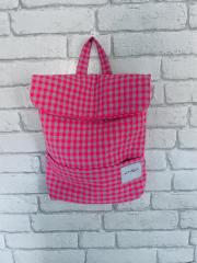 MOCHILA DE CUADRO DE VICHY FLUOR ECHA A MANO.